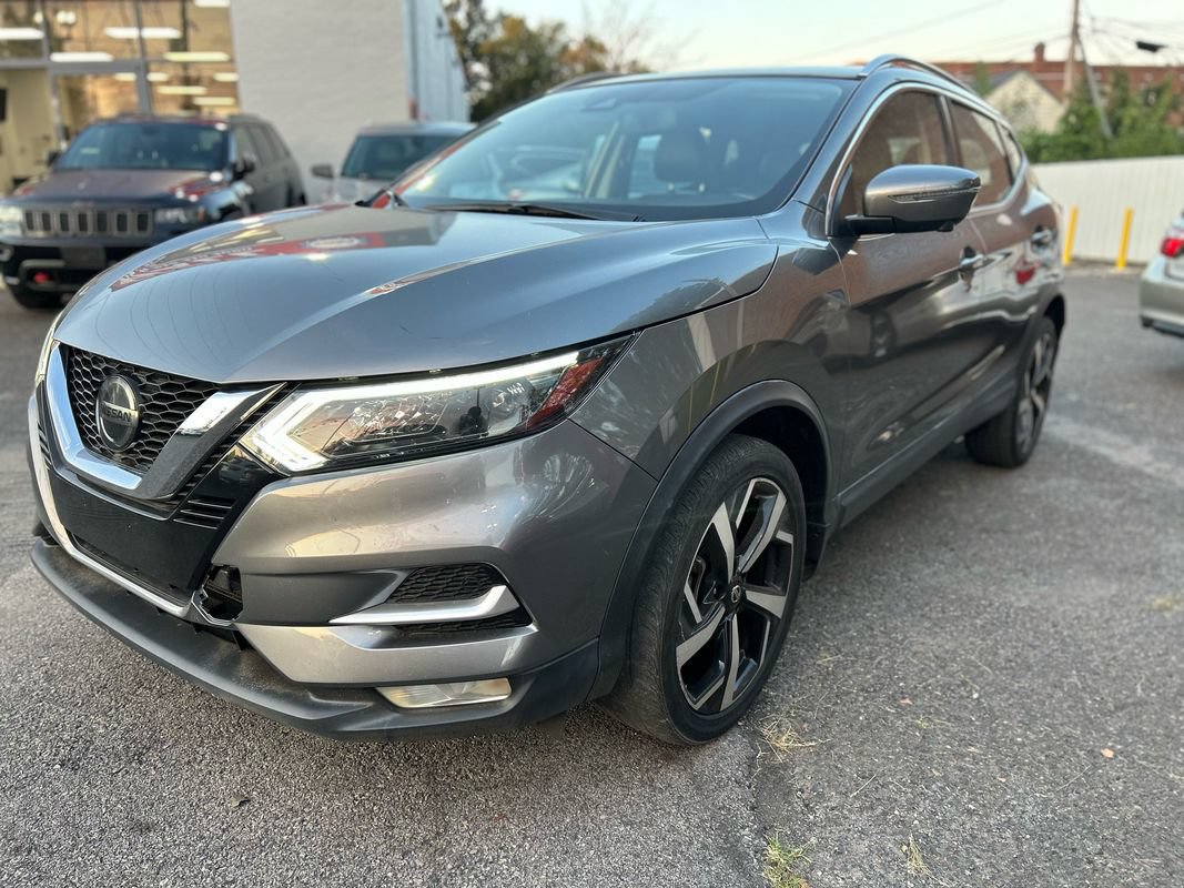 Used 2020 Nissan Rogue Sport SL w/ Premium Package AWD/4WD image 1