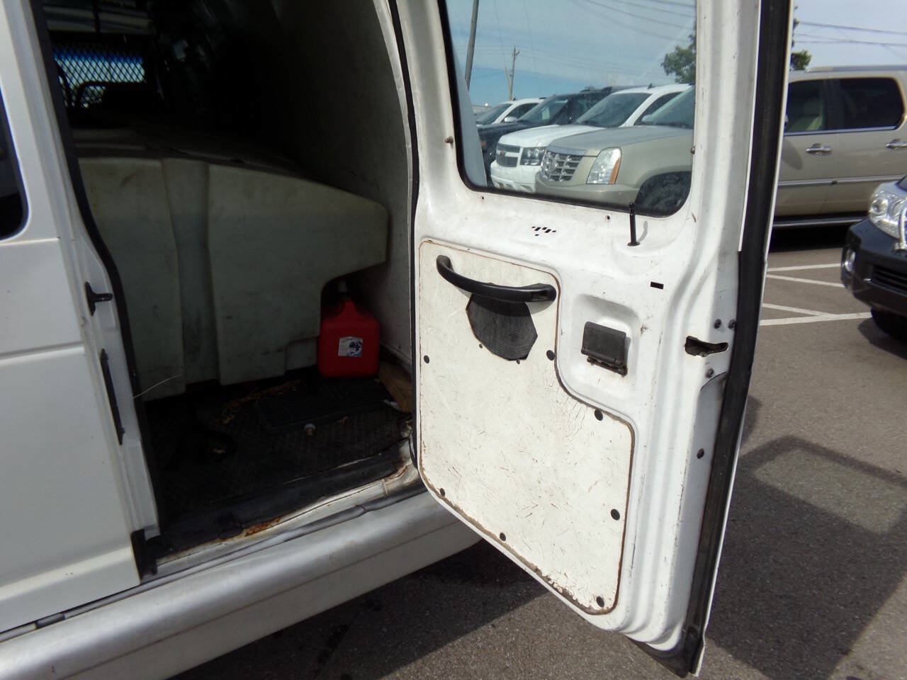 Used 1995 Ford E-250 and Econoline 250 Super RWD image 25