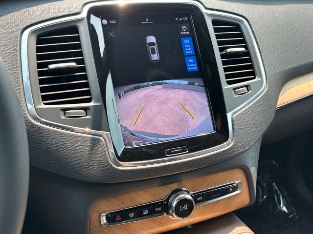 Certified 2023 Volvo XC90 B6 Core w/ Climate Package AWD/4WD image 24