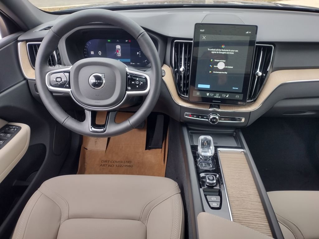 New 2026 Volvo XC60 B5 Plus w/ Protection Package Premier image 24