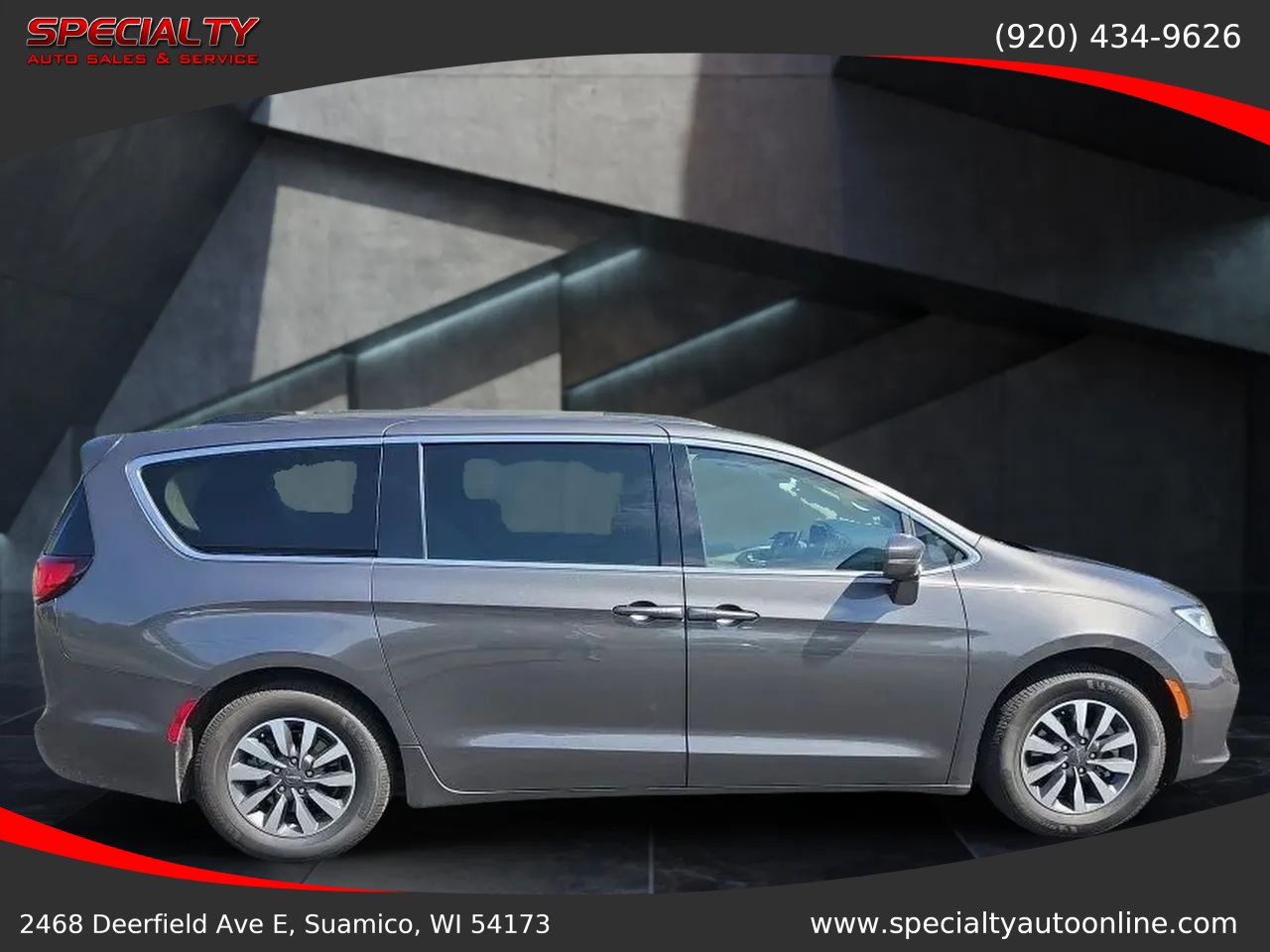 Used 2021 Chrysler Pacifica Touring w/ Cold Weather Group FWD image 8