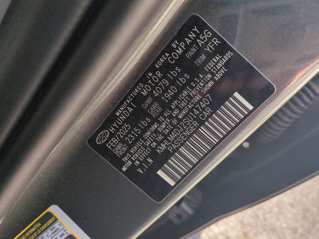Used 2025 Hyundai Elantra Hybrid FWD image 36