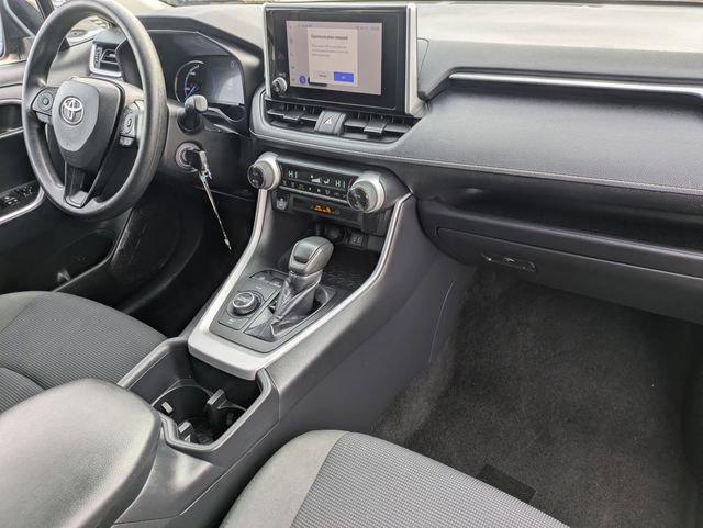 Used 2025 Toyota RAV4 LE image 29