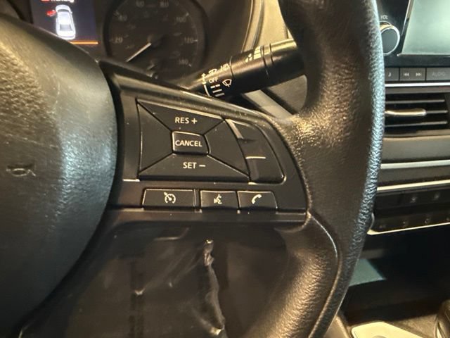 Used 2023 Nissan Altima 2.5 S FWD image 14