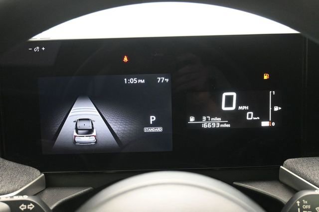 Used 2025 Nissan Kicks SV AWD/4WD image 27