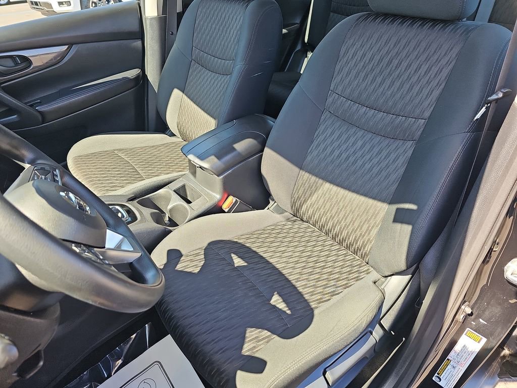 Used 2019 Nissan Rogue S AWD/4WD image 19