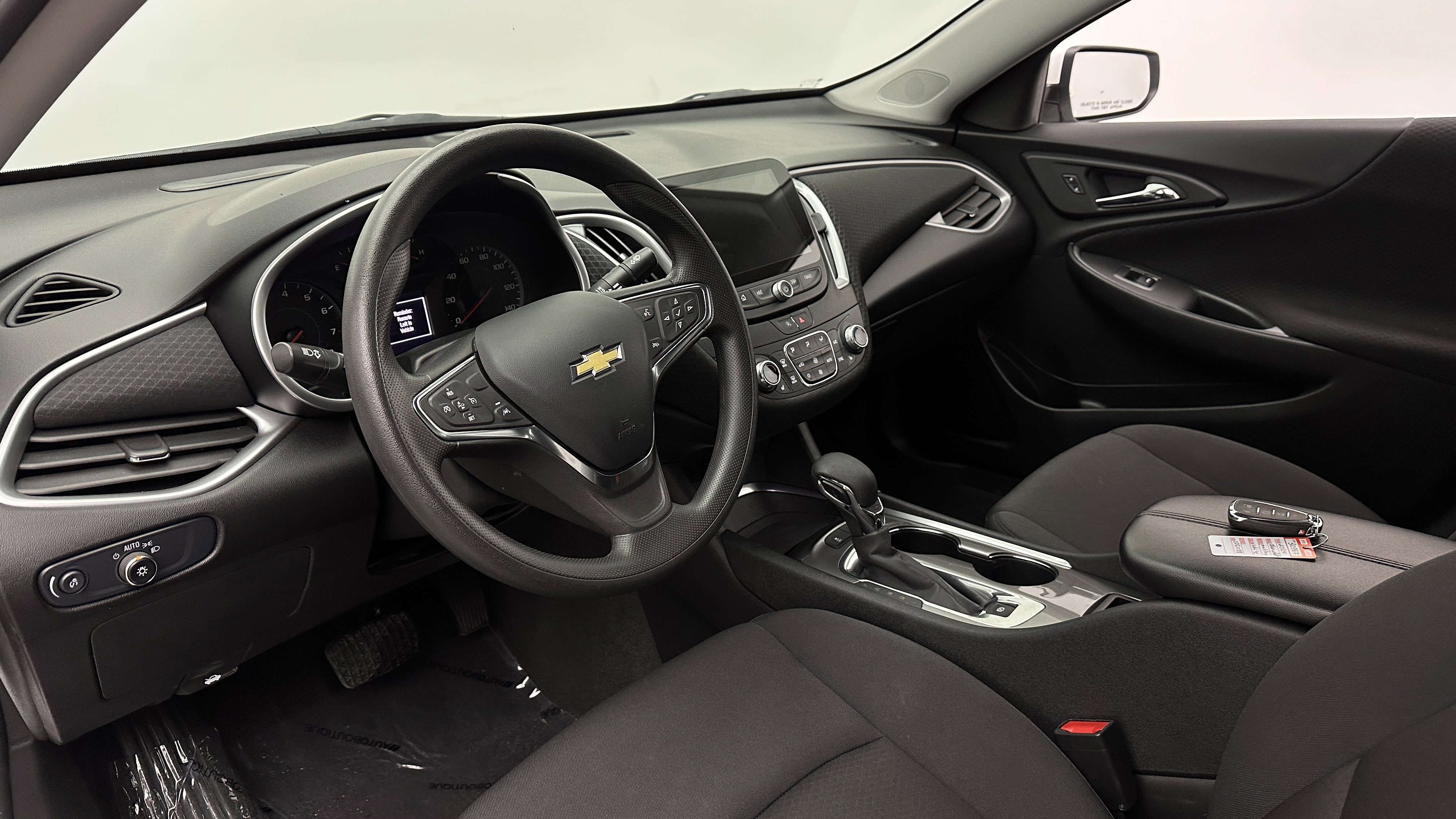 Used 2024 Chevrolet Malibu LT FWD image 8