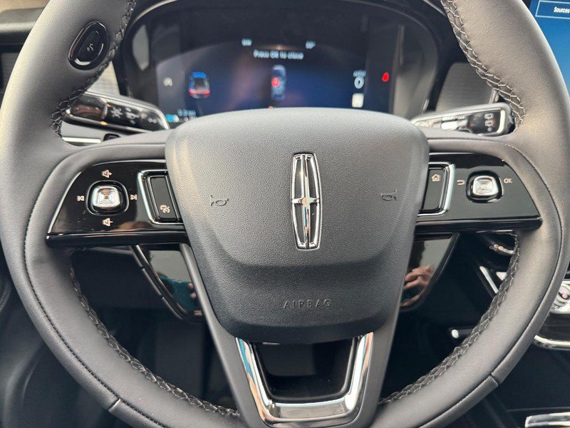 Certified 2025 Lincoln Corsair AWD w/ Equipment Group 101A image 20
