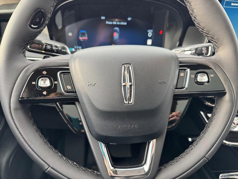New 2025 Lincoln Corsair AWD w/ Equipment Group 101A image 20