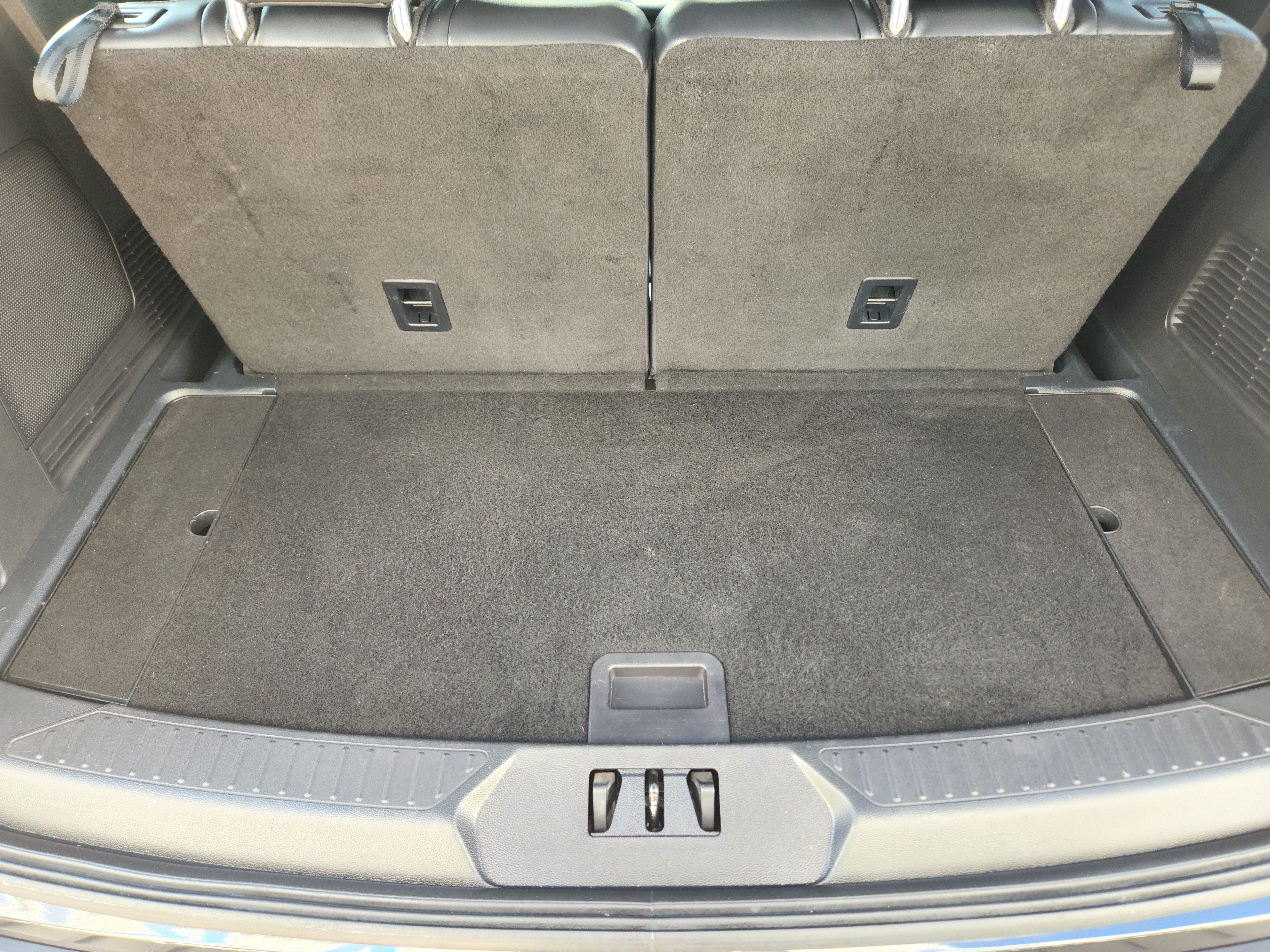 Used 2025 Ford Explorer ST AWD/4WD image 24