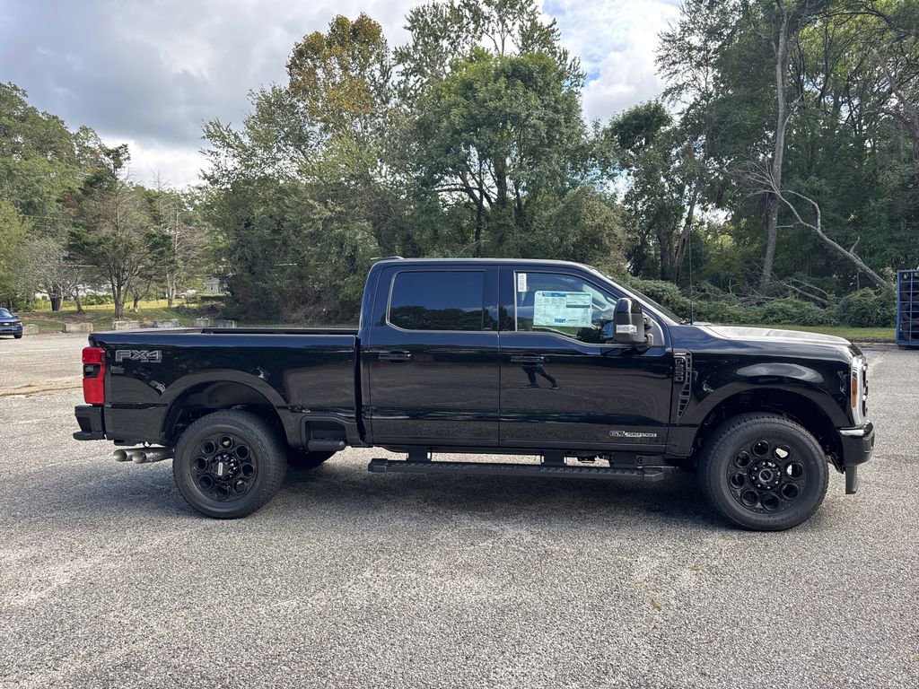 New 2026 Ford F250 Lariat w/ Black Appearance Package image 4