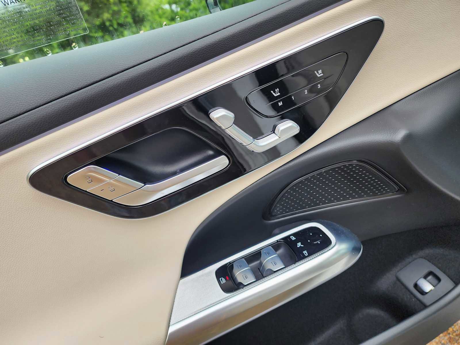 New 2025 Mercedes-Benz E 350 Sedan image 12