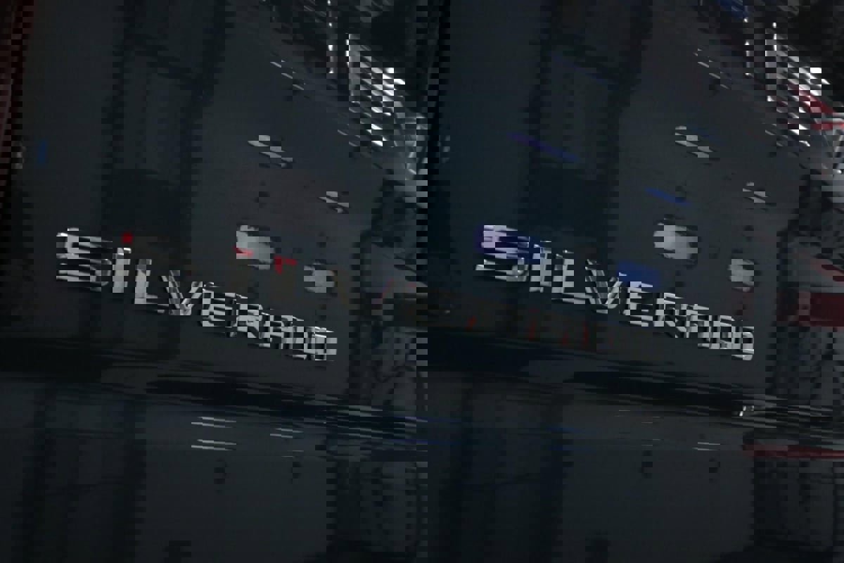 Used 2024 Chevrolet Silverado 1500 W/T image 24