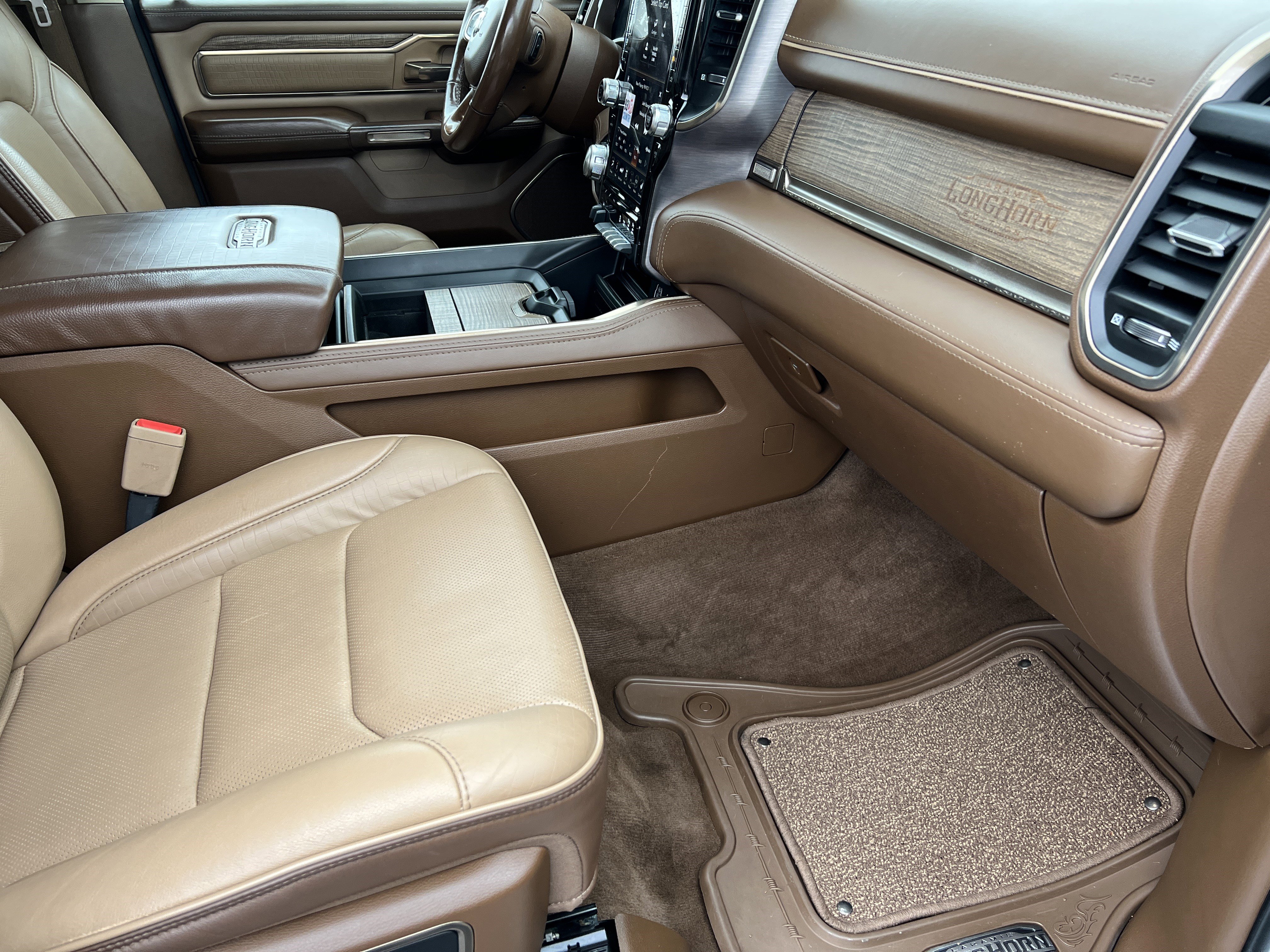 Used 2020 RAM 1500 Longhorn image 21