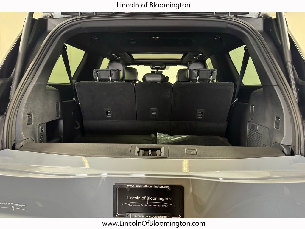 New 2026 Lincoln Navigator L Reserve w/ Jet Appearance Package AWD/4WD image 32