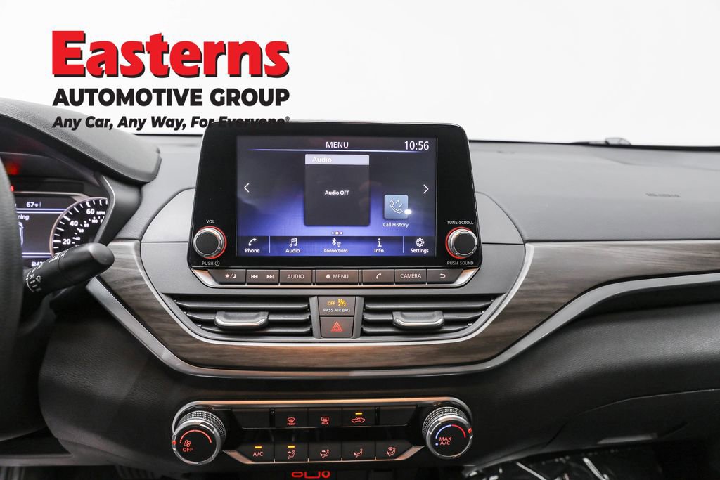 Used 2024 Nissan Altima 2.5 SV image 12