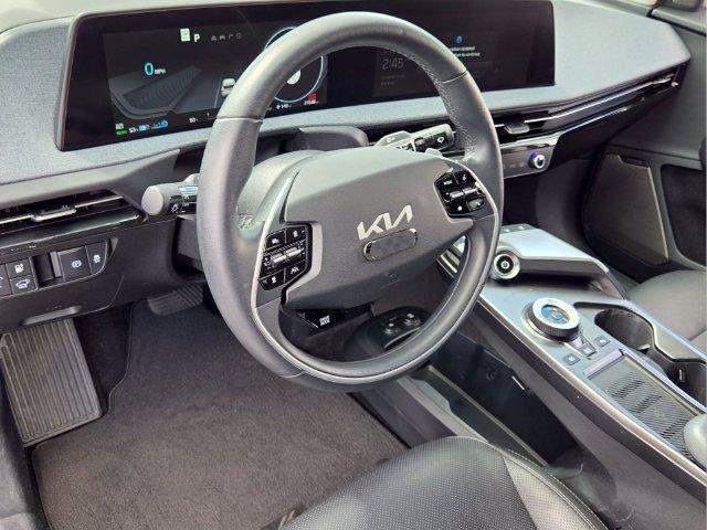 Used 2022 Kia EV6 Wind RWD image 11