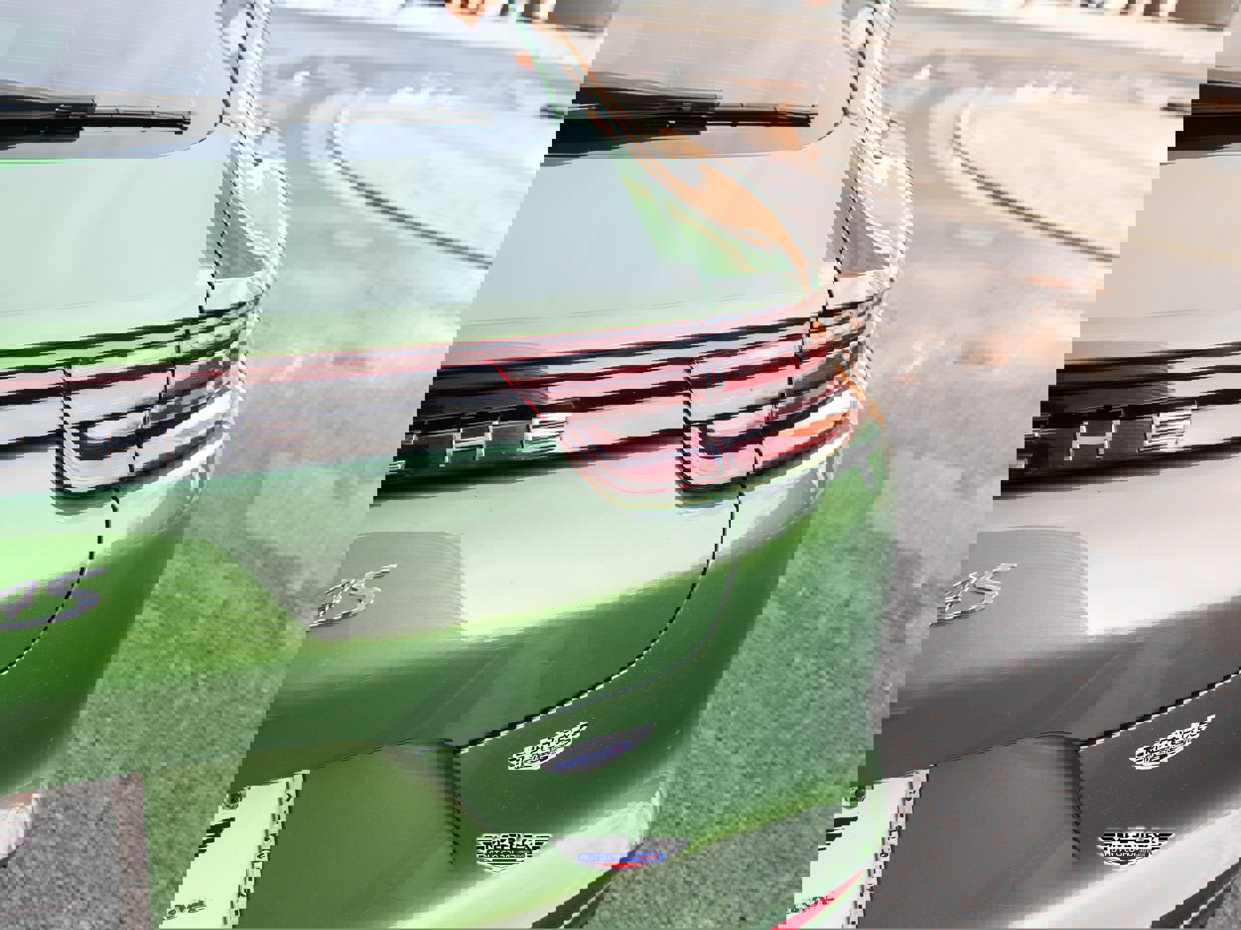 Used 2018 Porsche Panamera 4S image 53