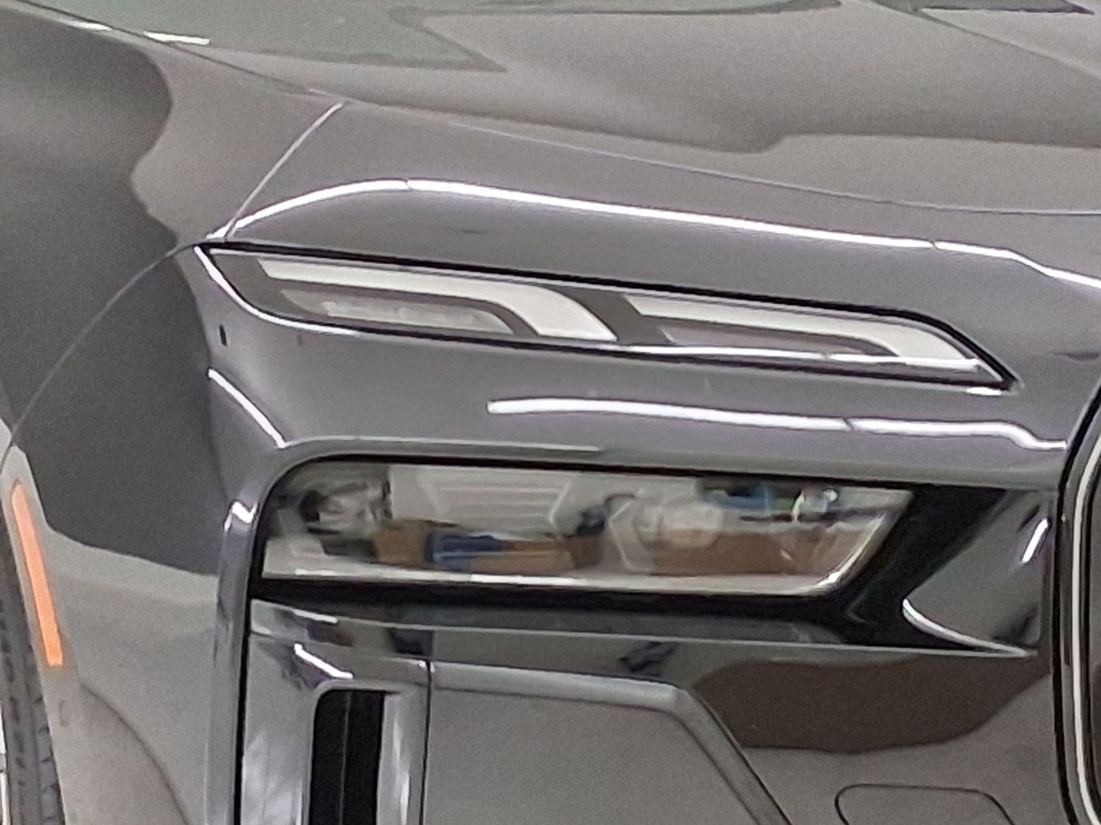 Used 2025 BMW 760i xDrive AWD/4WD image 9