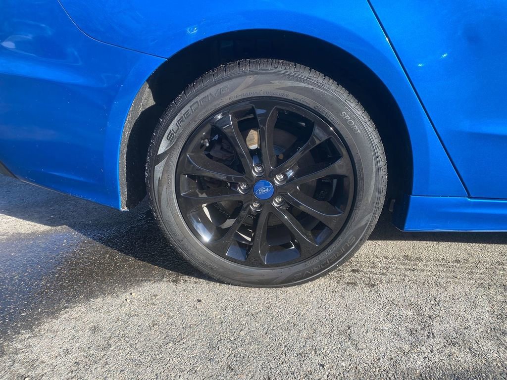 Used 2019 Ford Fusion SE image 30