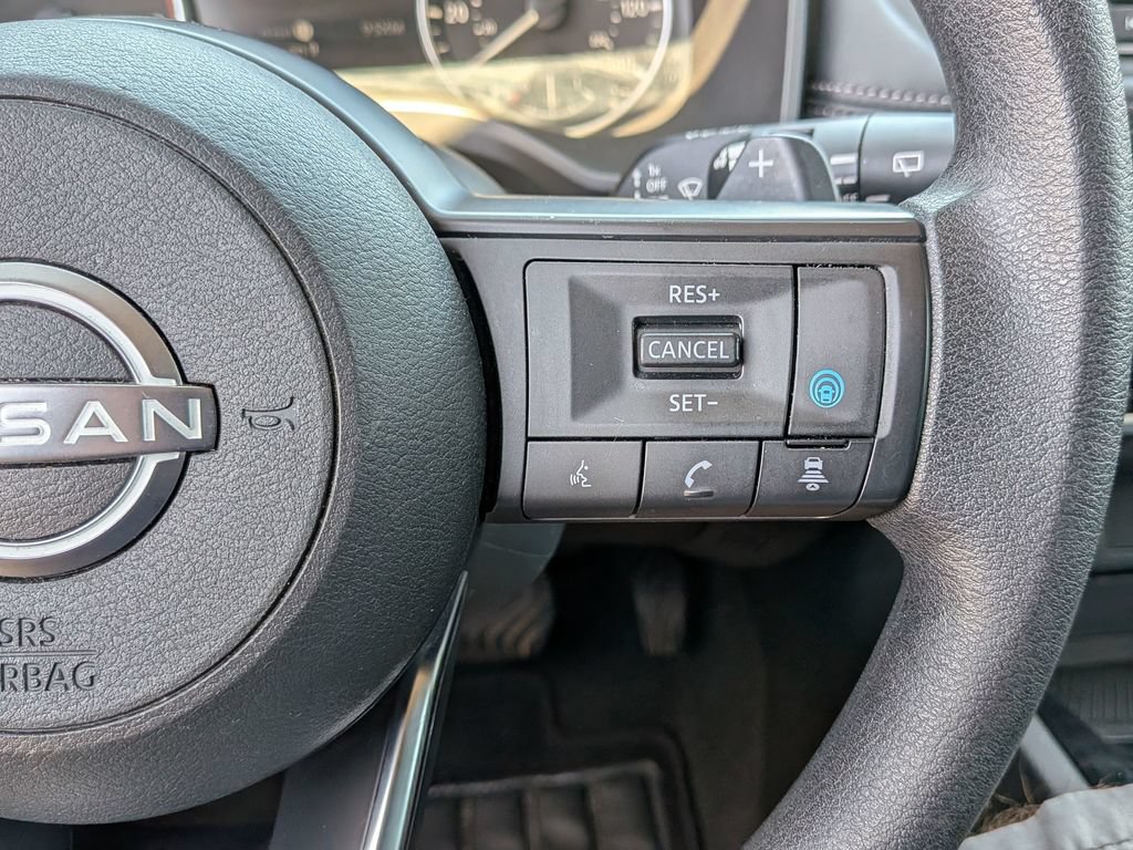 Used 2024 Nissan Rogue SV AWD/4WD image 20