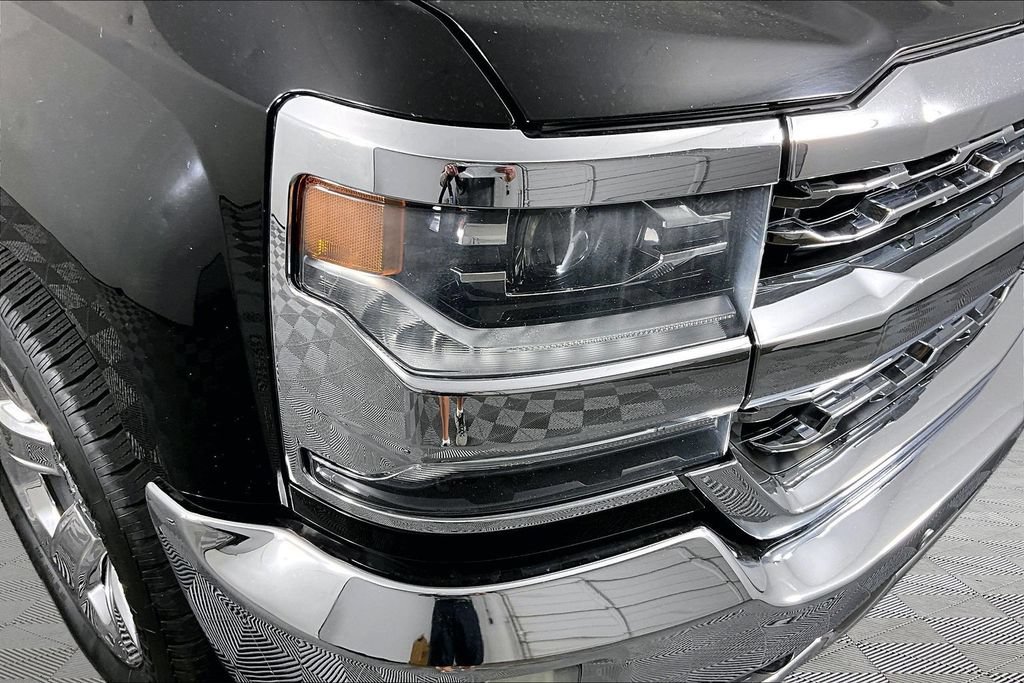 Used 2017 Chevrolet Silverado 1500 LTZ w/ Sport Package AWD/4WD image 30