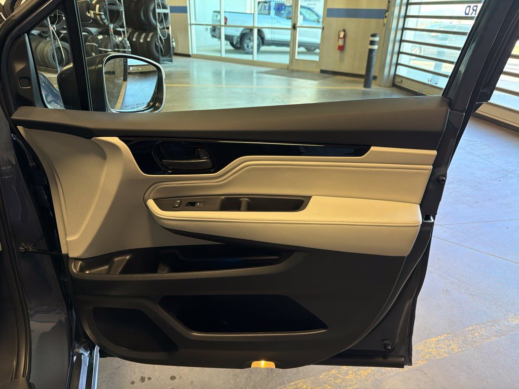 New 2027 Honda Odyssey Touring image 28