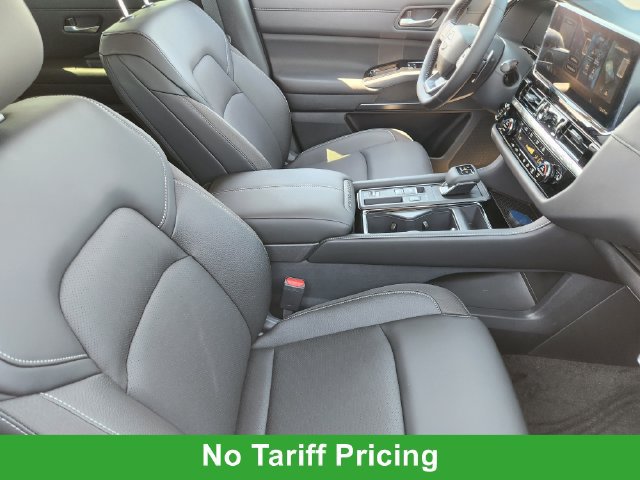 New 2026 Nissan Pathfinder SL FWD image 11
