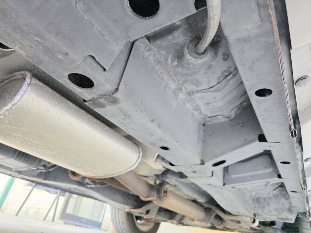Used 2004 Saturn Vue AWD V6 w/ Comfort Pkg image 36