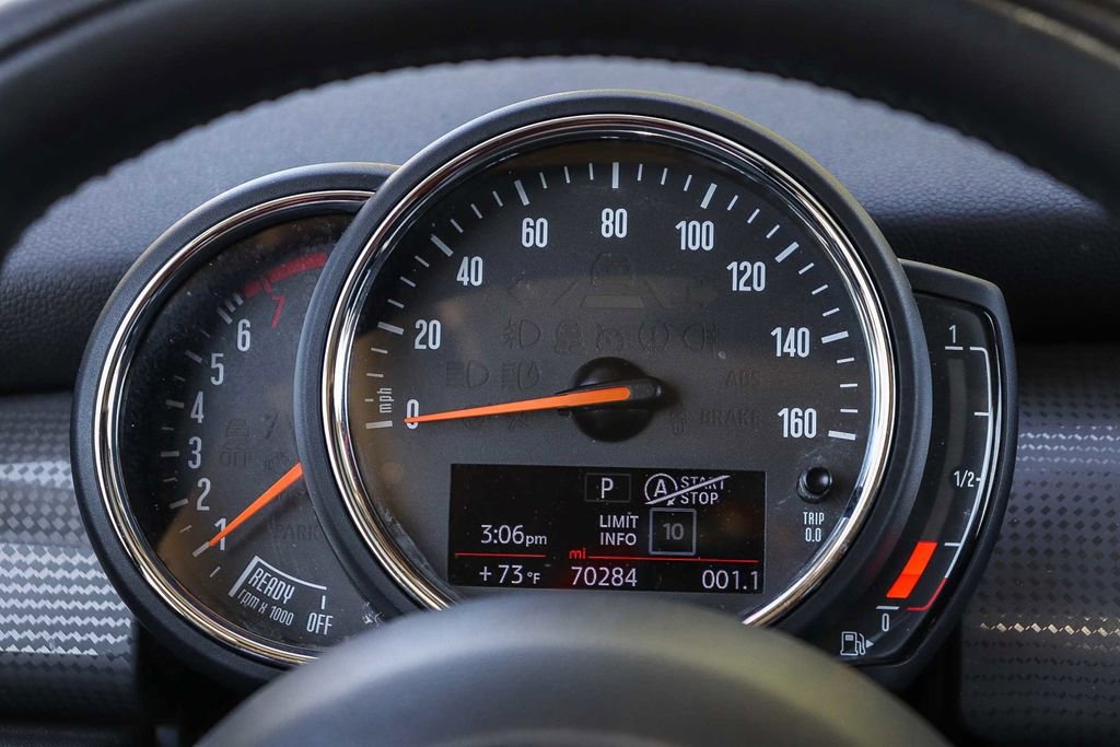 Used 2020 MINI Cooper 2-Door Hardtop FWD image 30