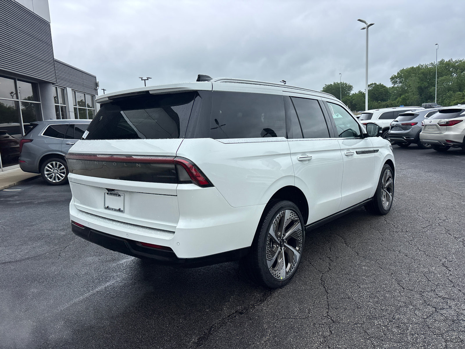 New 2026 Lincoln Navigator Black Label AWD/4WD image 7