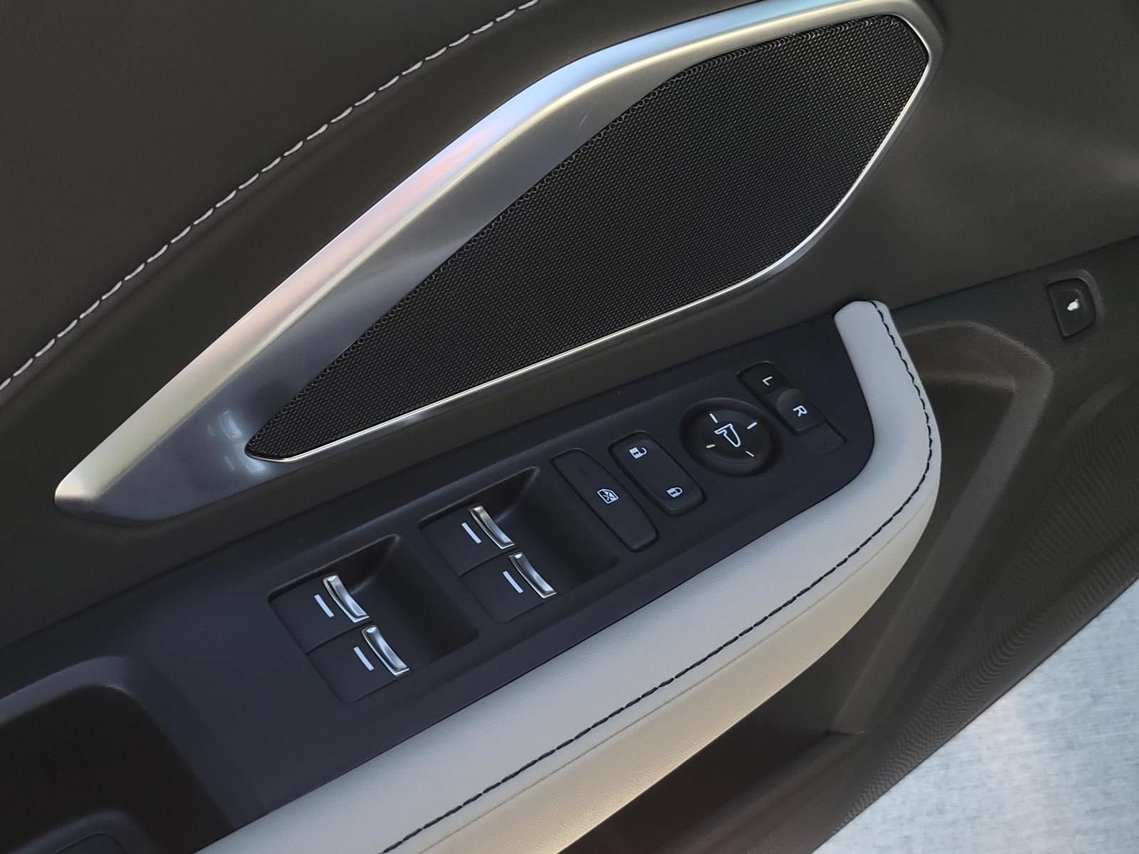 New 2026 Acura RDX SH-AWD image 16
