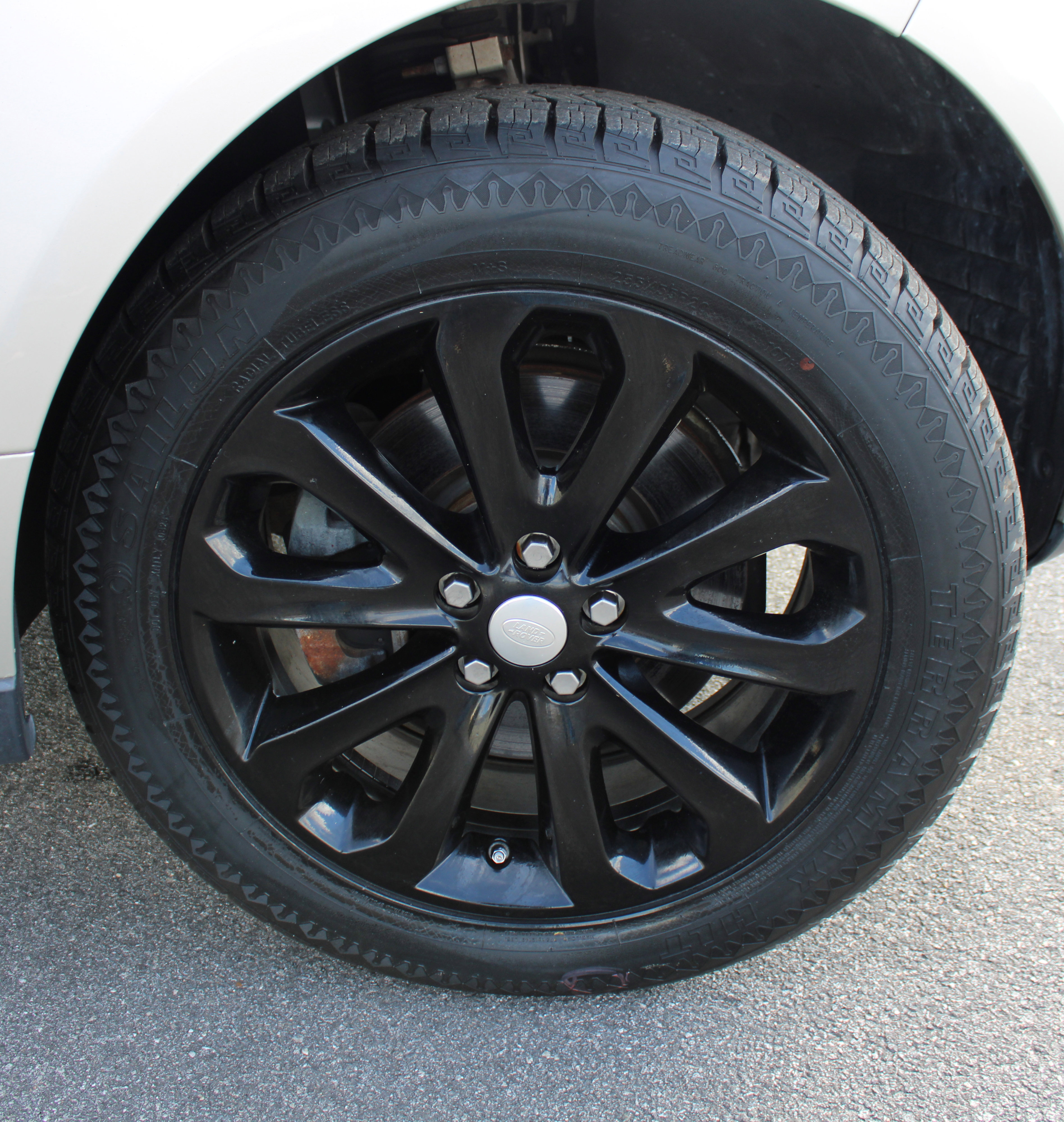 Used 2014 Land Rover Range Rover HSE image 20