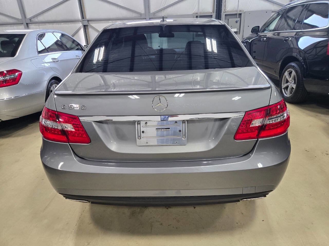 Used 2011 Mercedes-Benz E 550 Sedan image 6