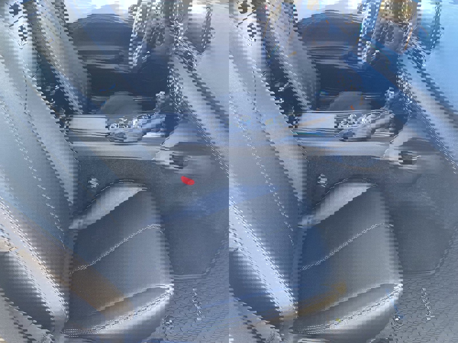 Used 2022 MAZDA MX-5 Miata Grand Touring w/ Weather Package image 11