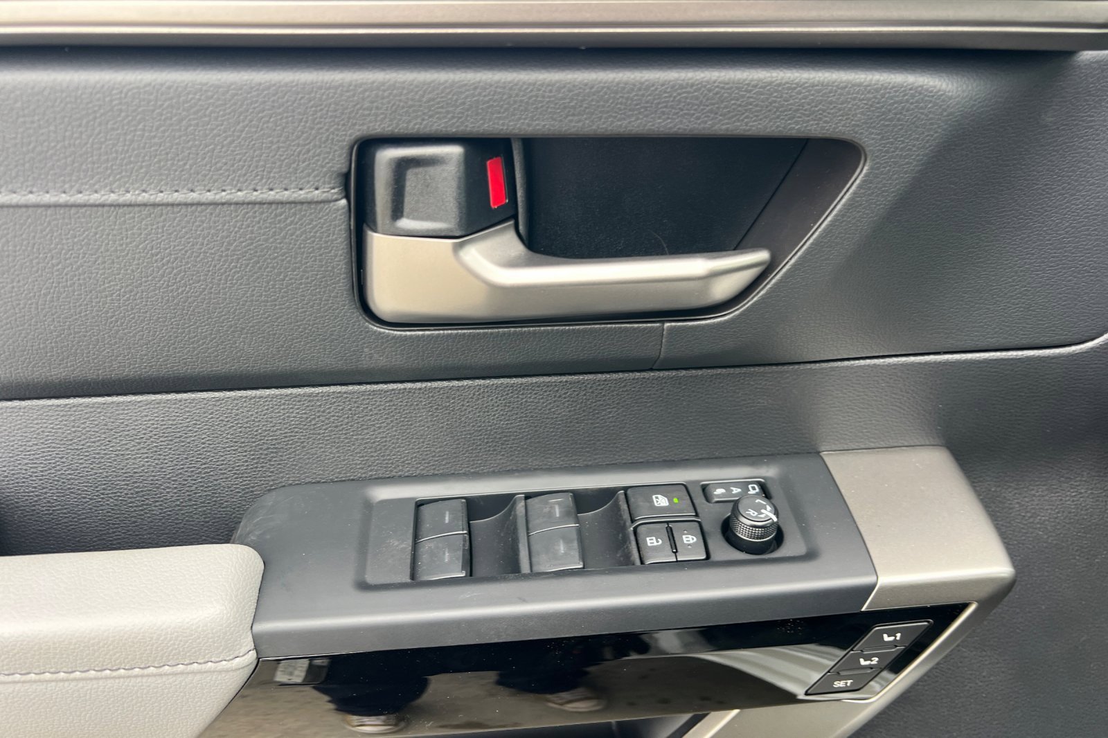 New 2026 Toyota Tundra Limited image 8