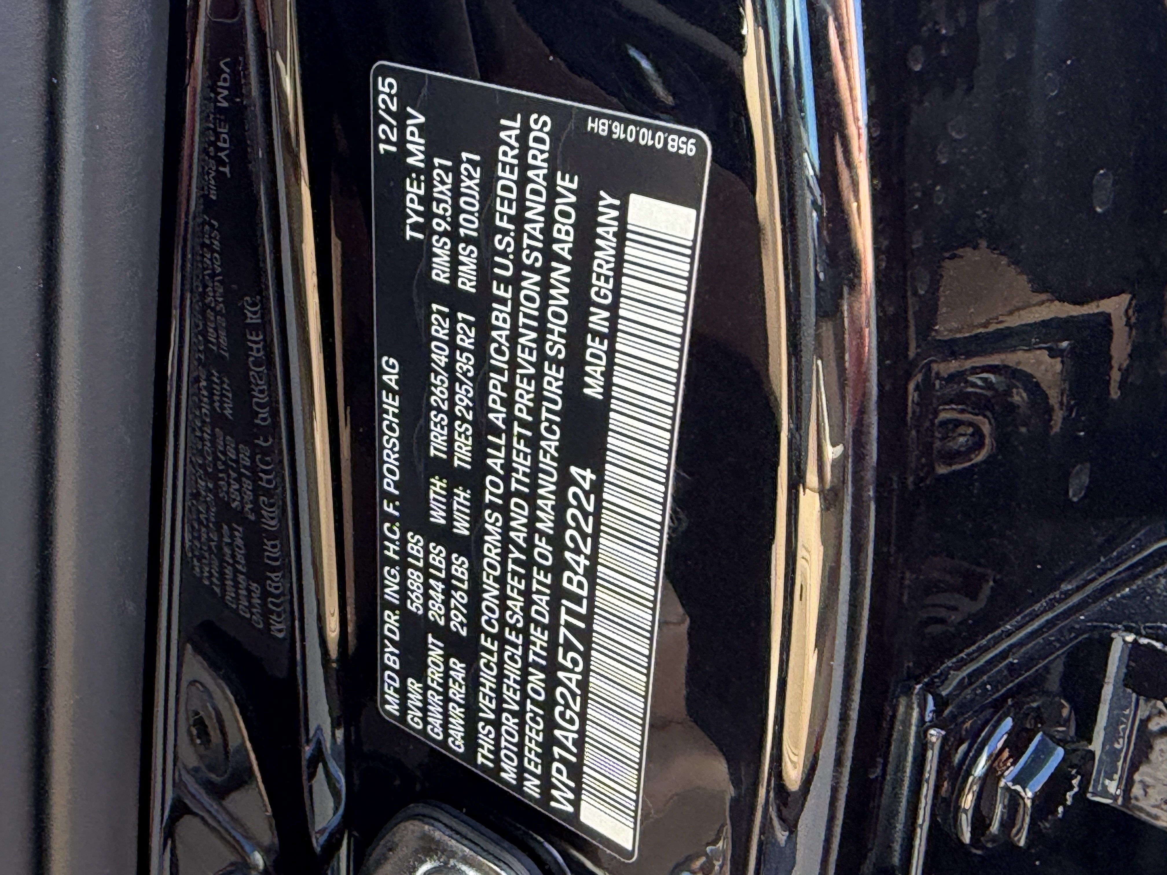 New 2026 Porsche Macan S AWD/4WD image 39