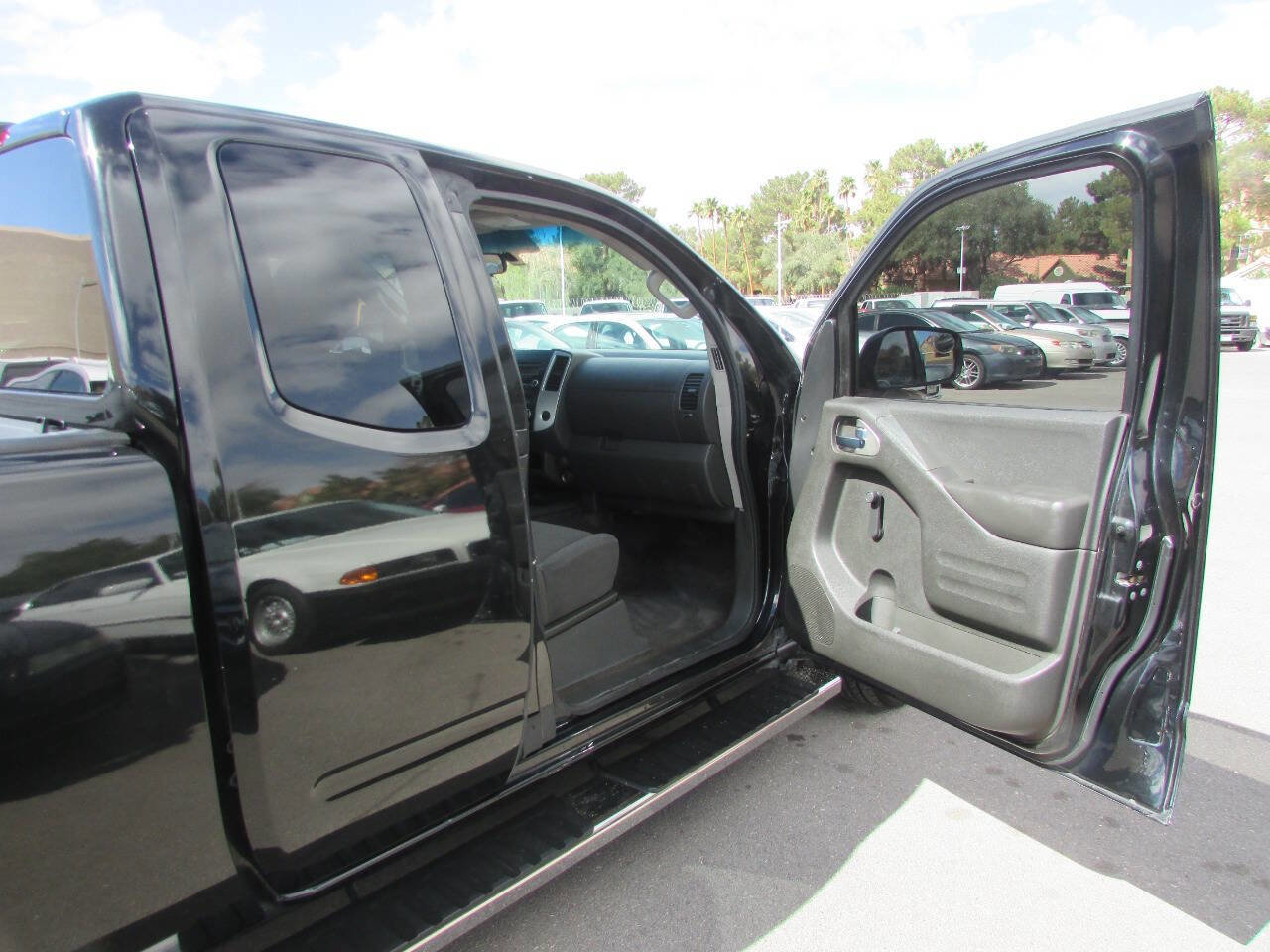 Used 2016 Nissan Frontier S RWD image 12