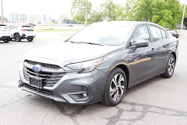 Used 2025 Subaru Legacy Premium AWD/4WD image 10