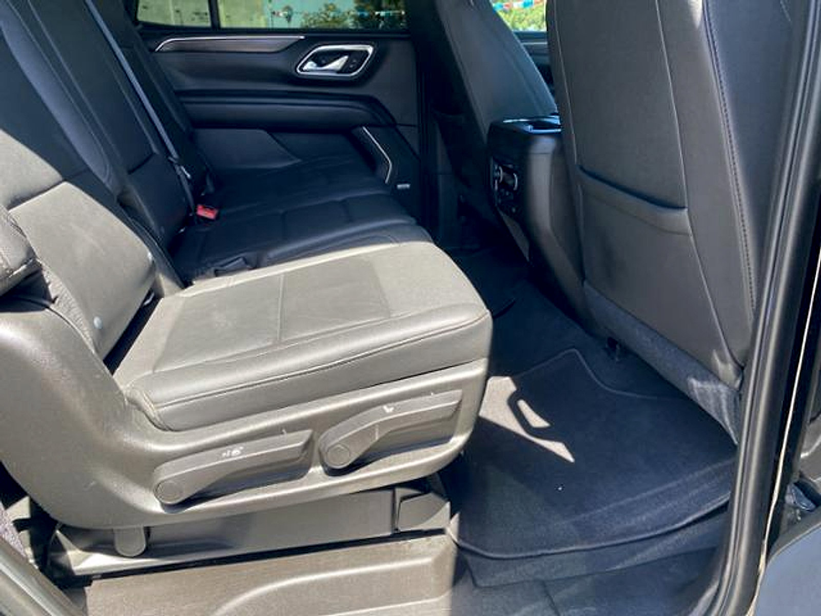 Used 2021 Chevrolet Tahoe LT AWD/4WD image 21
