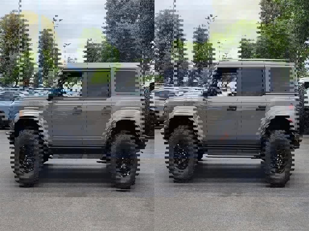 New 2025 Ford Bronco Raptor image 2