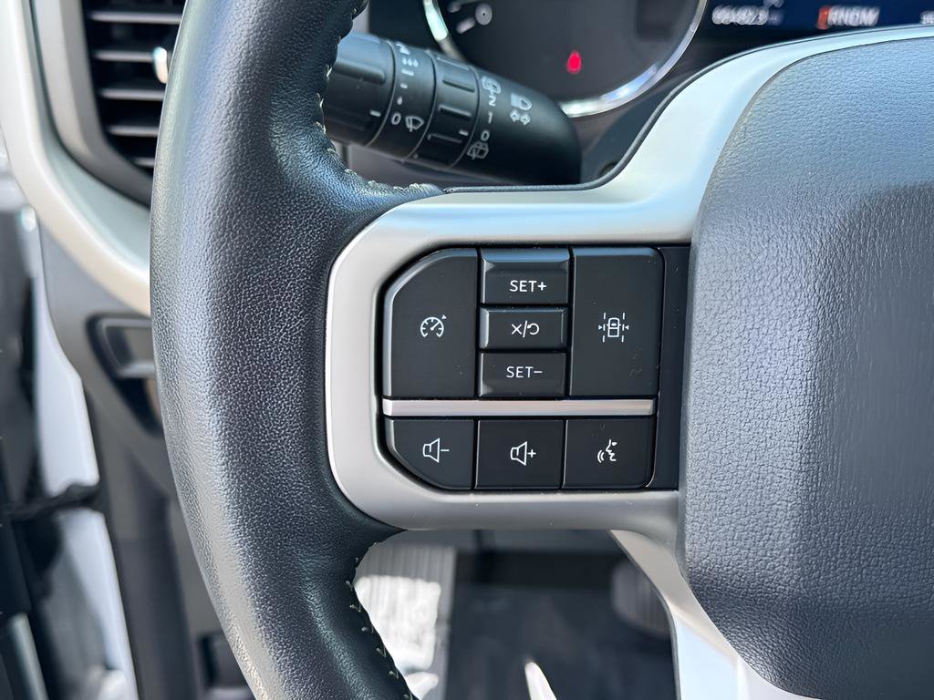 Used 2024 Ford Expedition Max XLT RWD image 16