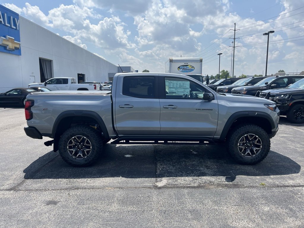 New 2025 Chevrolet Colorado ZR2 image 8