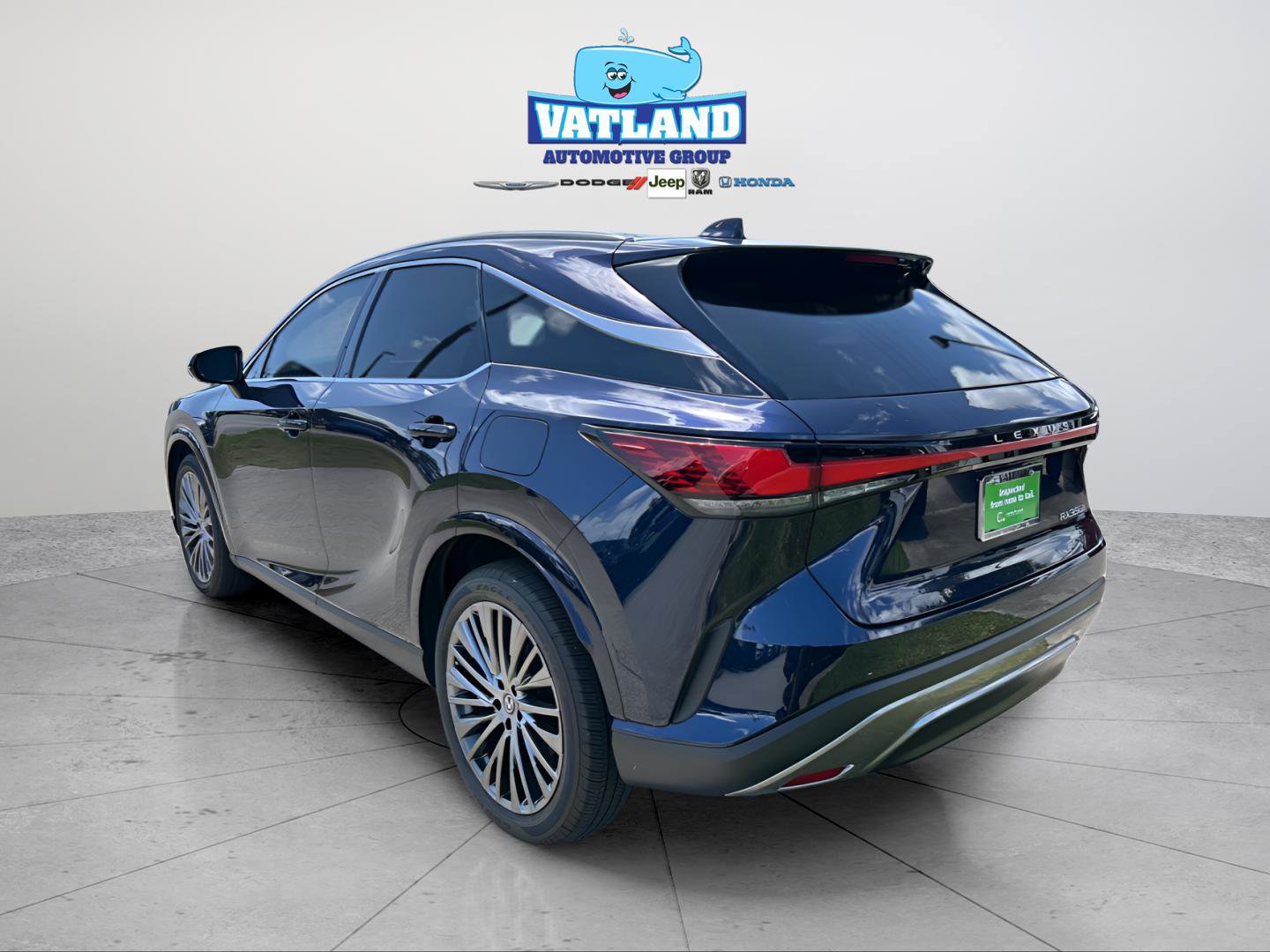 Used 2023 Lexus RX 350 w/ Accessory Package (Z1) AWD/4WD image 3