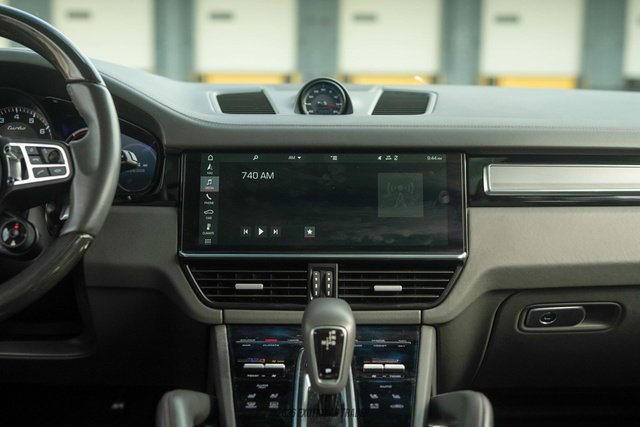 Used 2019 Porsche Cayenne Turbo image 51