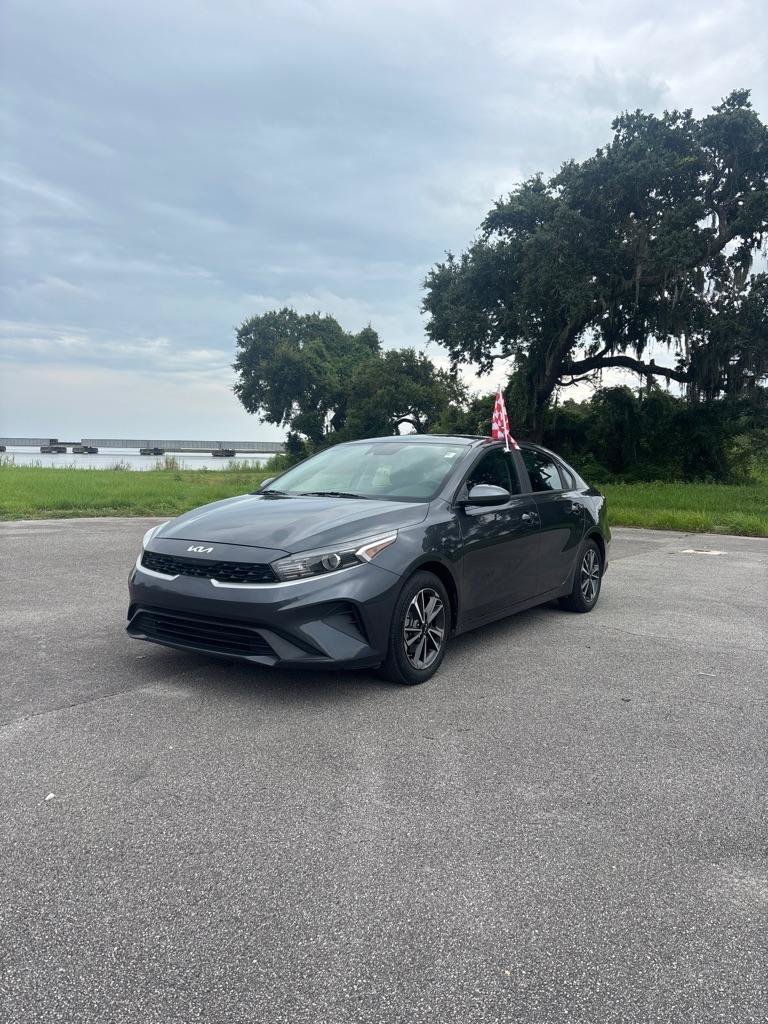 Used 2023 Kia Forte LXS FWD image 2