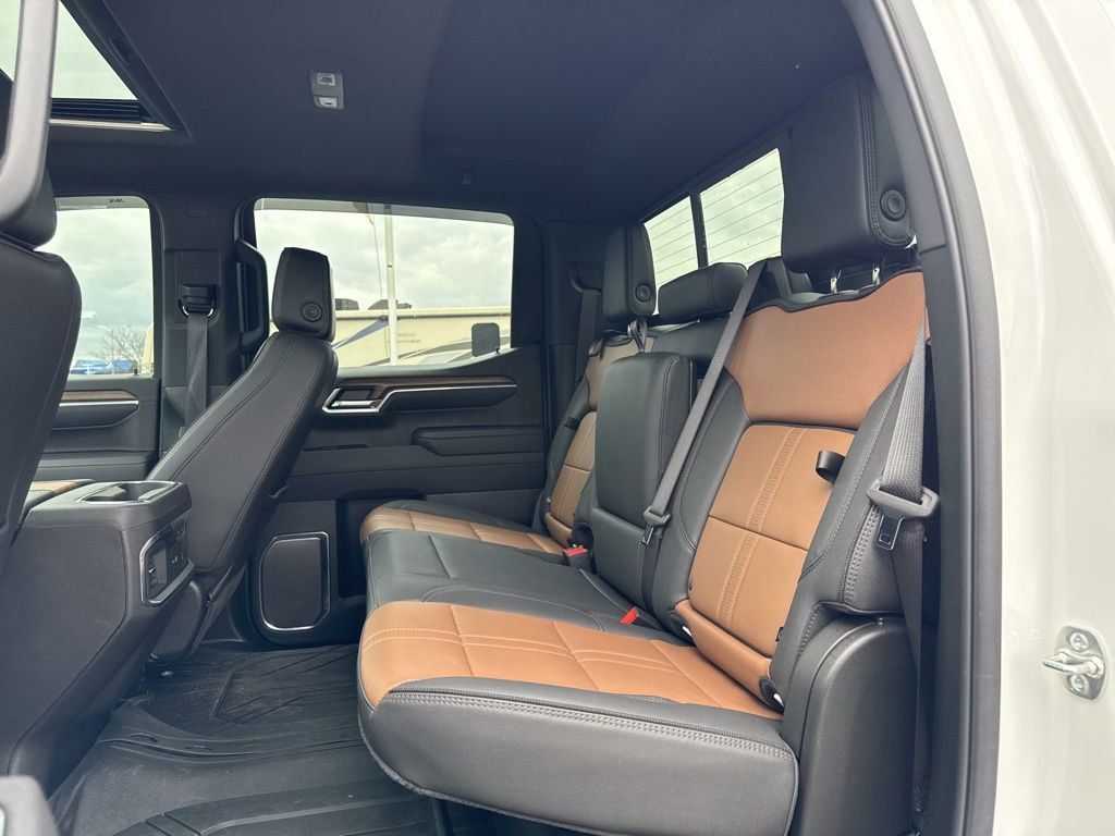Used 2025 Chevrolet Silverado 1500 High Country image 27