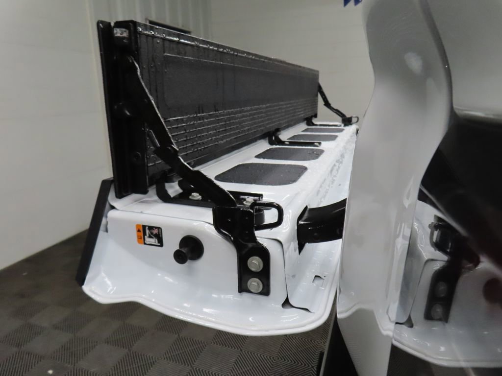Used 2025 GMC Sierra 2500 AT4 w/ AT4 Premium Plus Package image 46