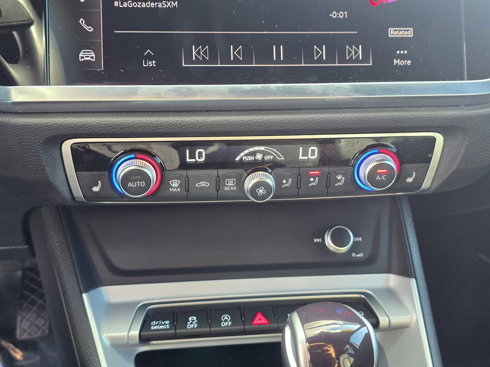 Used 2023 Audi Q3 2.0T Premium Plus w/ Premium Plus Package image 29