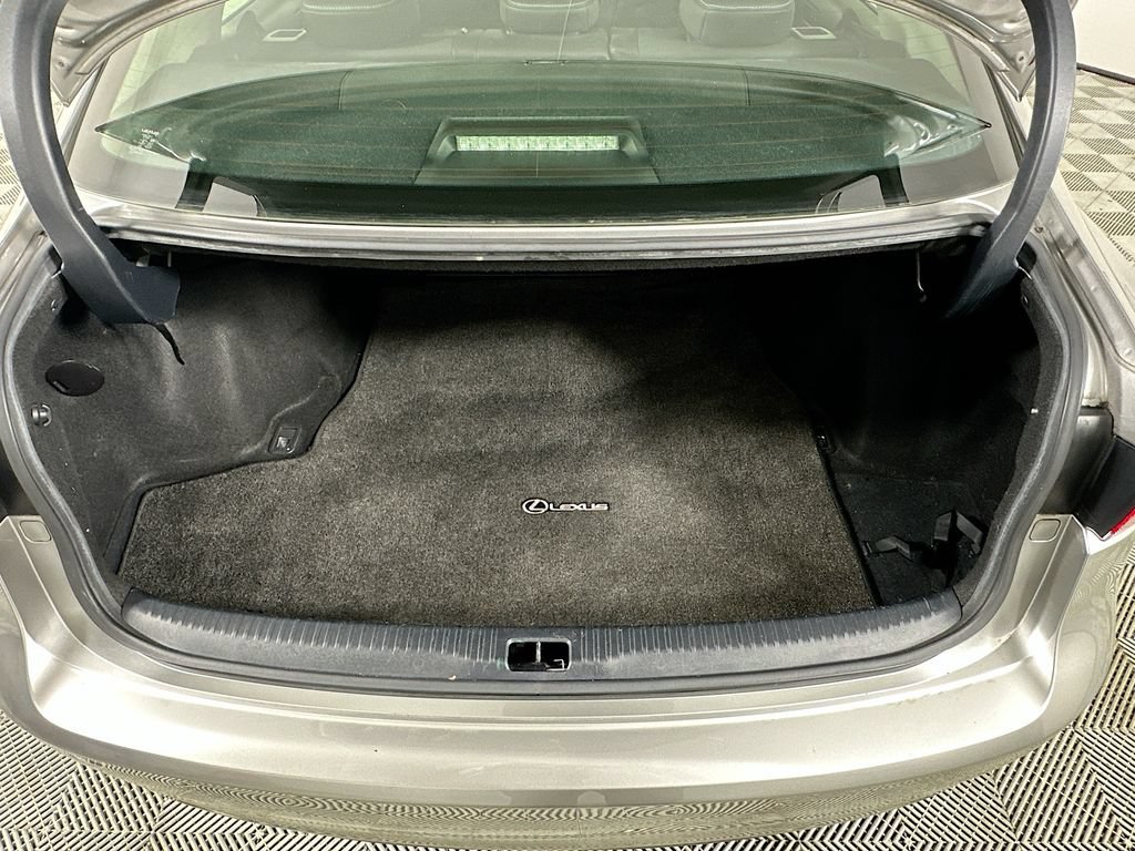Used 2018 Lexus IS 300 w/ Accessory Package 2 RWD image 30